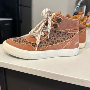 Blowfish “worn” look cheetah mid high top size 7